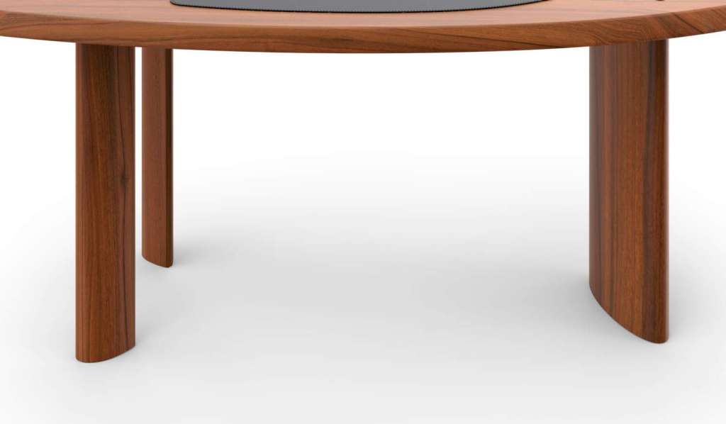 Petit bureau en forme libre - Pro Table by Charlotte Perriand | Cassina
